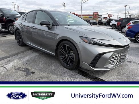 Used 2025 Toyota Camry XSE image 1