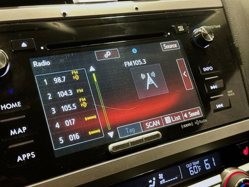 Used 2017 Subaru Outback 2.5i Limited image 18