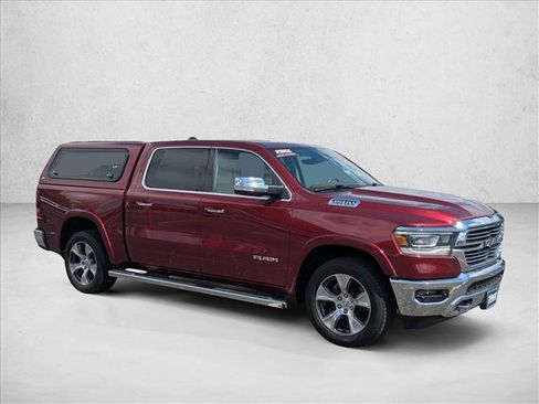 Used 2019 RAM 1500 Laramie AWD/4WD image 3