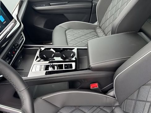New 2026 Volkswagen Atlas SEL Premium R-Line AWD/4WD image 13