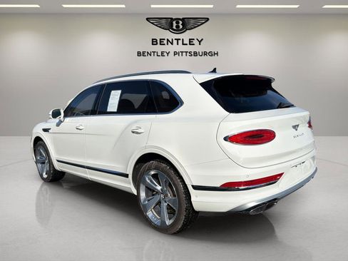 Used 2023 Bentley Bentayga Extended Wheelbase image 10