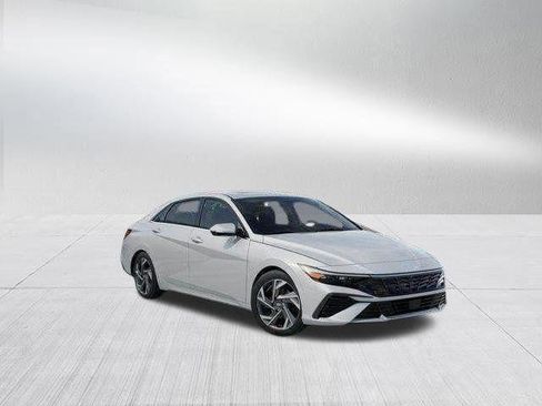 New 2026 Hyundai Elantra Limited image 2