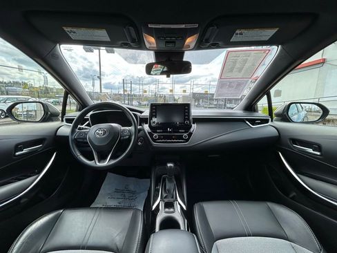 Certified 2022 Toyota Corolla XSE FWD image 31