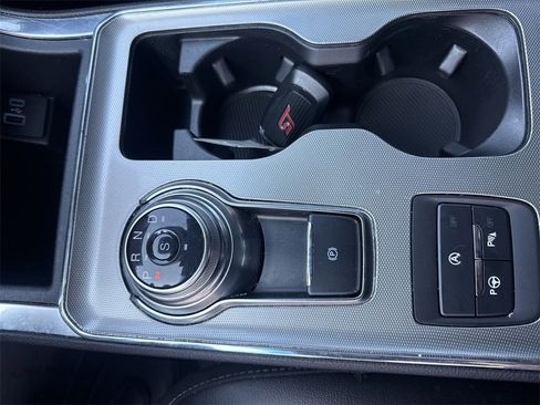 Used 2022 Ford Edge ST w/ Equipment Group 401A image 36