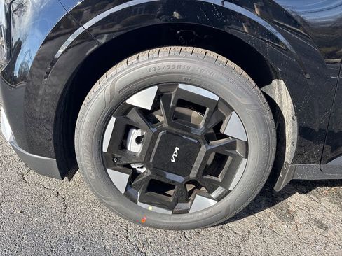 New 2026 Kia Carnival EX image 9