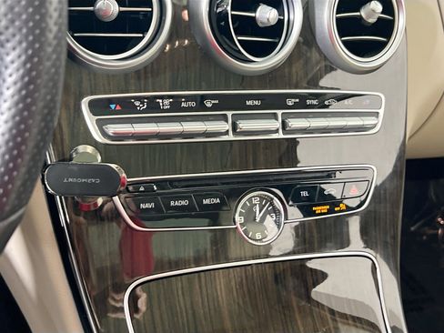 Used 2017 Mercedes-Benz C 300 4MATIC Sedan image 16
