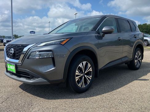Used 2023 Nissan Rogue SV FWD image 7