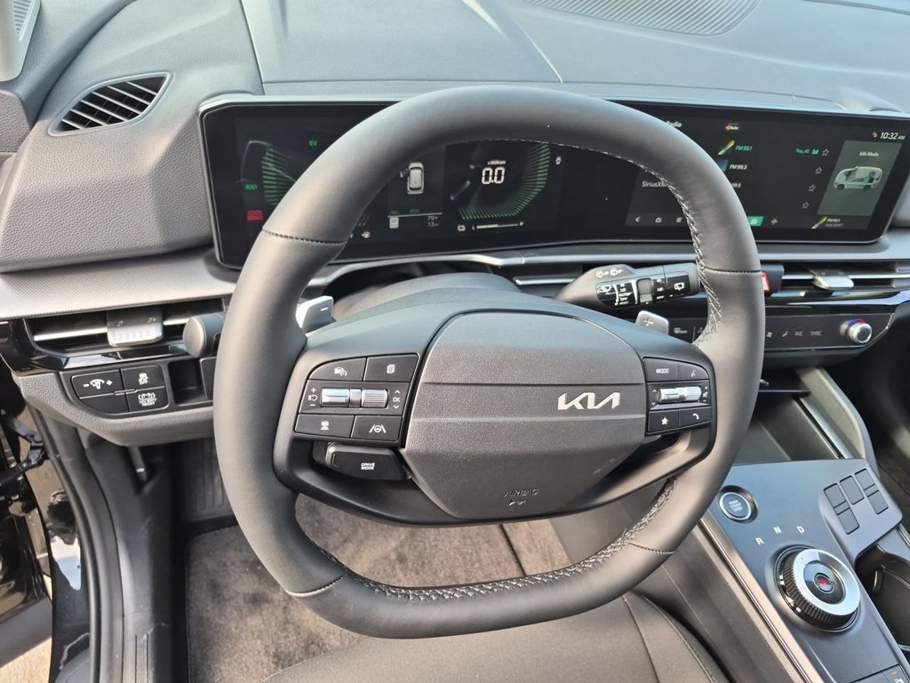 New 2027 Kia Sportage LX FWD image 11