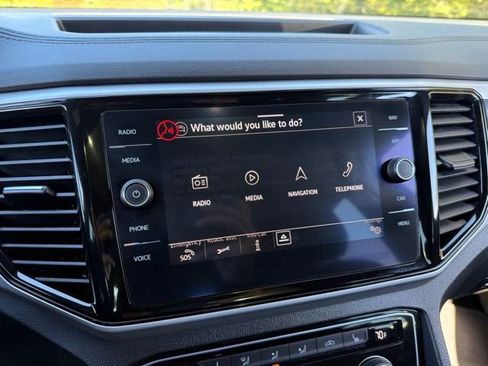 Used 2021 Volkswagen Atlas Cross Sport SEL image 29