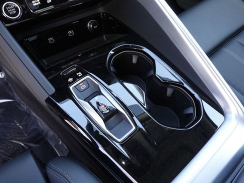 Used 2025 Audi Q5 Prestige image 18