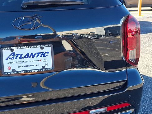 Used 2024 Hyundai Palisade Calligraphy image 15