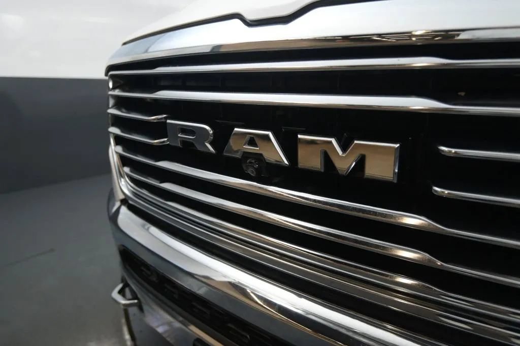 Used 2019 RAM 1500 Limited AWD/4WD image 9