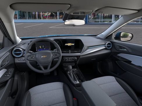 New 2026 Chevrolet Trax LT FWD image 15