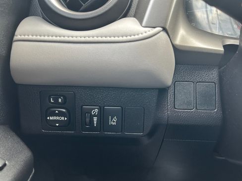 Used 2018 Toyota RAV4 XLE w/ Plus Extra Value Package image 24