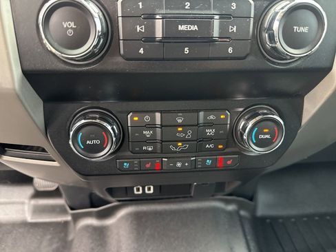 Used 2020 Ford F150 Lariat image 18