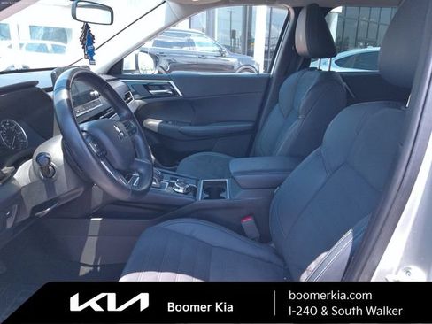 Used 2022 Mitsubishi Outlander SE FWD image 8