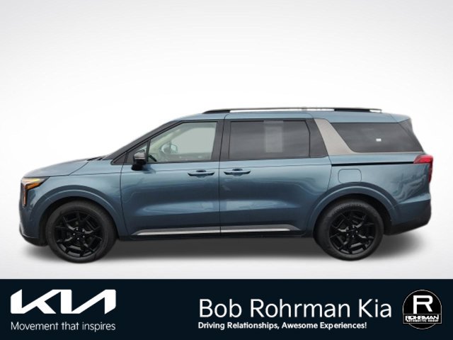 Used 2025 Kia Carnival SX w/ SX Dark Edition Package FWD image 7