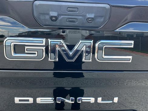 Used 2025 GMC Sierra 3500 Denali Ultimate AWD/4WD image 31