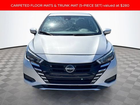 Used 2025 Nissan Versa SV FWD image 2
