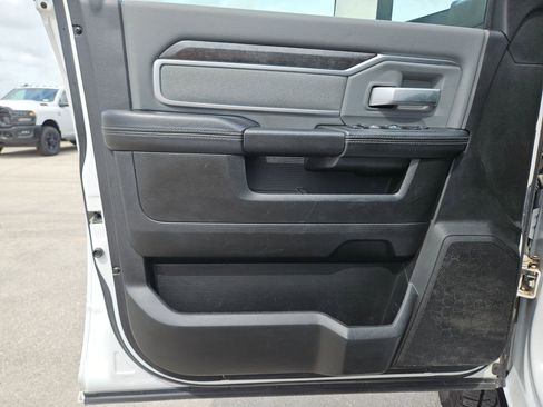 Used 2019 RAM 2500 Big Horn AWD/4WD image 11