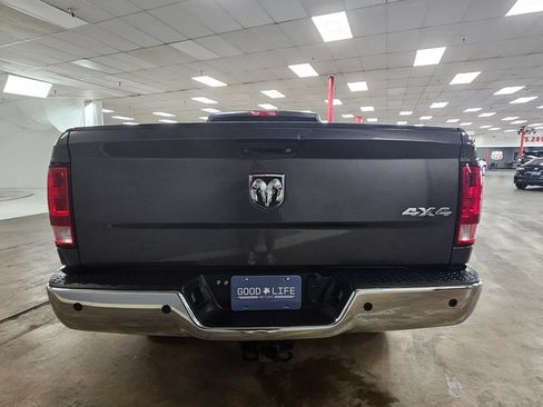 Used 2018 RAM 2500 Tradesman w/ Chrome Appearance Group AWD/4WD image 5
