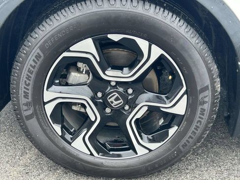 Used 2019 Honda CR-V Touring image 12