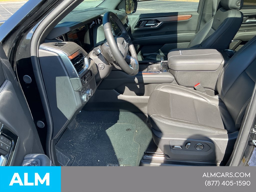 Used 2026 GMC Yukon Denali w/ Sun & Power Step Package AWD/4WD image 9