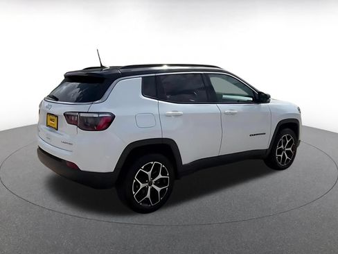 Used 2025 Jeep Compass Limited AWD/4WD image 14