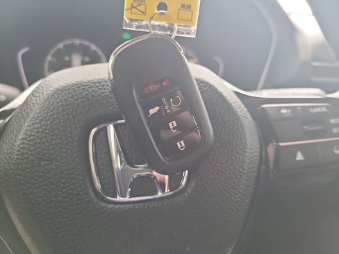 Used 2024 Honda Pilot Touring image 33