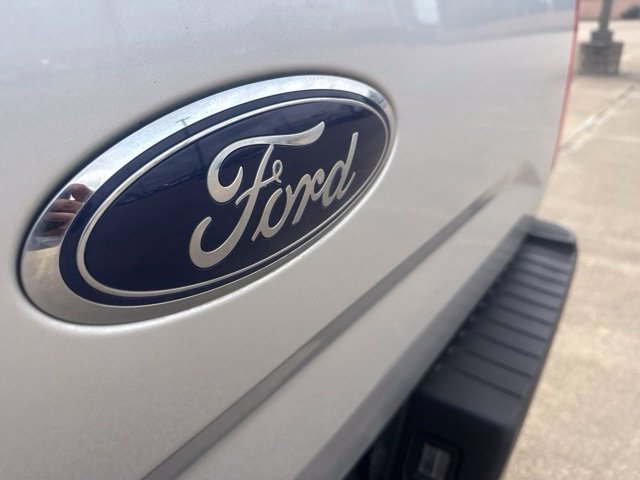 Used 2017 Ford F150 XLT w/ Equipment Group 302A Luxury RWD image 11