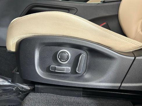 Used 2020 Jaguar F-PACE Premium AWD/4WD image 7
