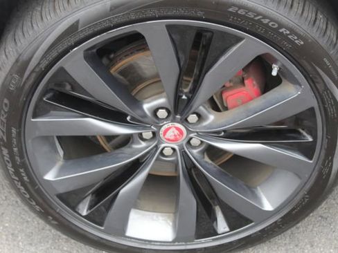 Used 2020 Jaguar F-PACE S image 9