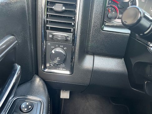 Used 2018 RAM 1500 Sport AWD/4WD image 31