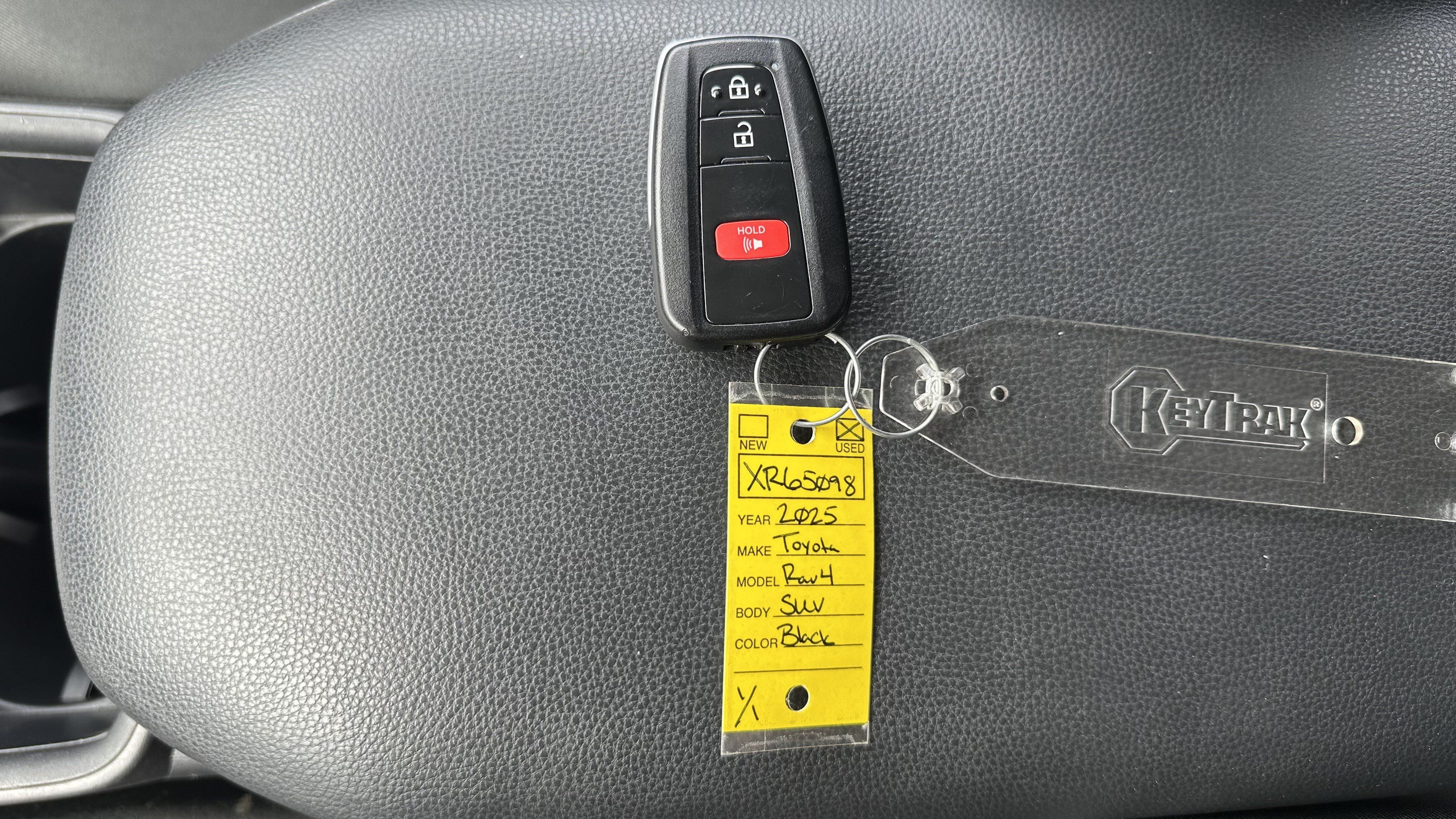 Used 2025 Toyota RAV4 XLE AWD/4WD image 35