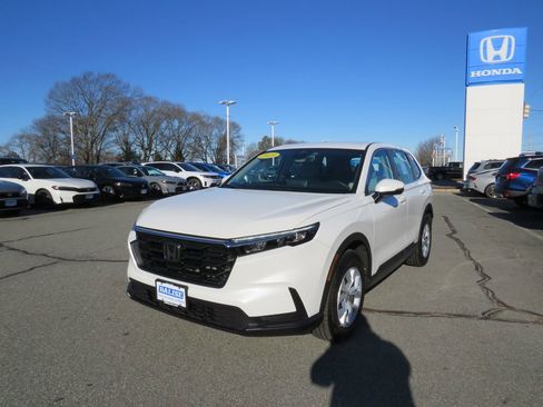 Used 2023 Honda CR-V LX image 1