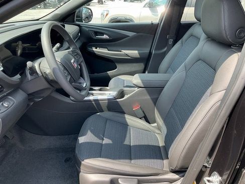 New 2026 Buick Envista Preferred image 2