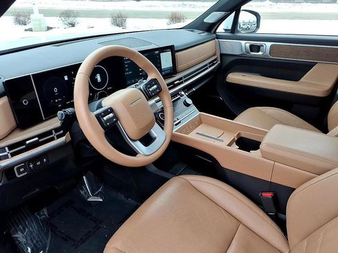 Used 2024 Hyundai Santa Fe Limited image 15