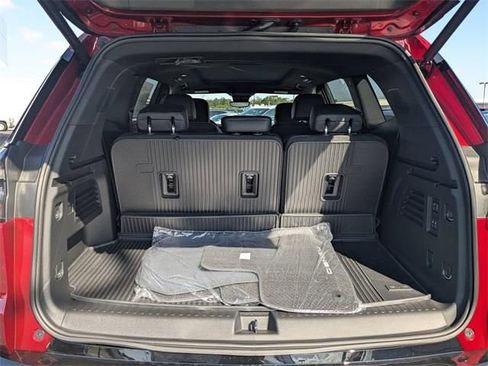 New 2026 GMC Acadia Denali w/ Super Cruise Package FWD image 13