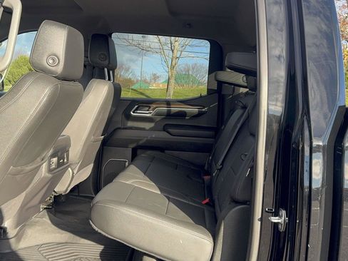 Used 2024 Chevrolet Silverado 1500 LT Trail Boss w/ Convenience Package II image 17