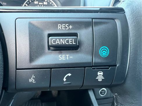 Used 2023 Nissan Rogue SV w/ SV Premium B Package FWD image 44