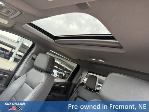 Used 2025 GMC Sierra 1500 SLT w/ SLT Premium Plus Package image 17