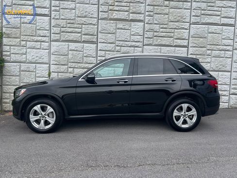Used 2017 Mercedes-Benz GLC 300 w/ Premium 1 Package image 7