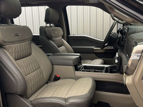Used 2026 Ford F450 Platinum w/ Platinum Plus Package image 42