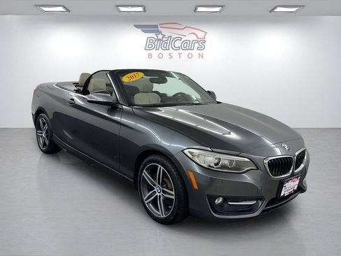 Used 2017 BMW 230i xDrive Convertible image 3