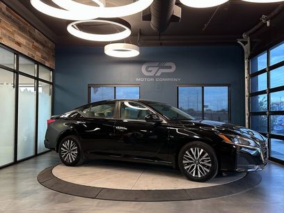 Used 2023 Nissan Altima 2.5 SV