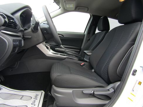Used 2026 Mitsubishi Eclipse Cross AWD image 12