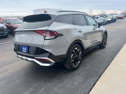 Used 2025 Kia Sportage SX image 8