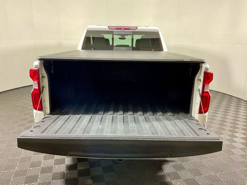 Used 2019 Chevrolet Silverado 1500 High Country w/ High Country Premium Package image 15