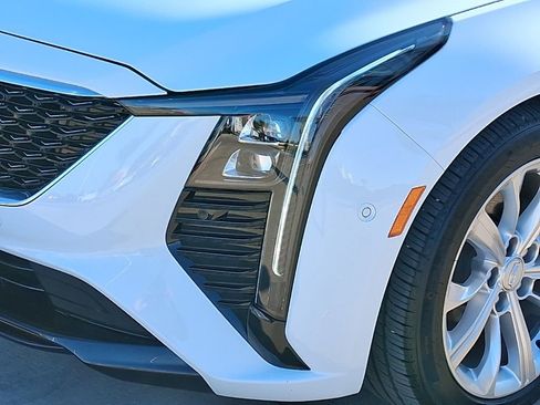Used 2025 Cadillac CT5 Premium Luxury RWD image 6