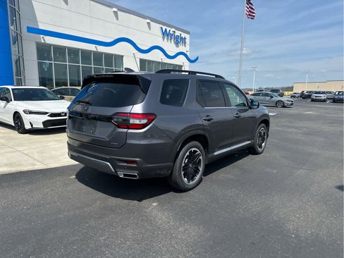 New 2026 Honda Pilot image 8